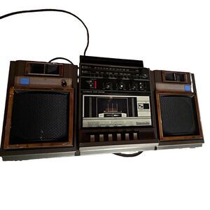Vtg Montgomery Ward Boombox JSA 39518 AM/FM Stereo Cassette w/ Headphone Jack